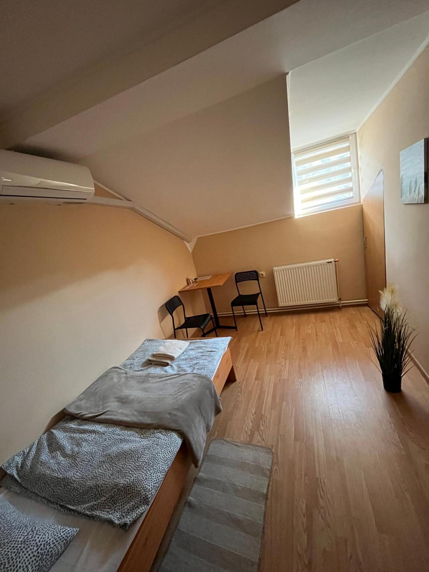 Sobe Zoka Apartman Szabadka Kültér fotó